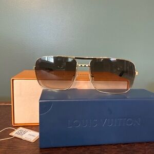 Louis Vuitton Gold Tone Aviator Sun Glasses- Brown Gradient Lenses